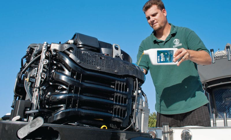 Boat Oil Change in Stuart