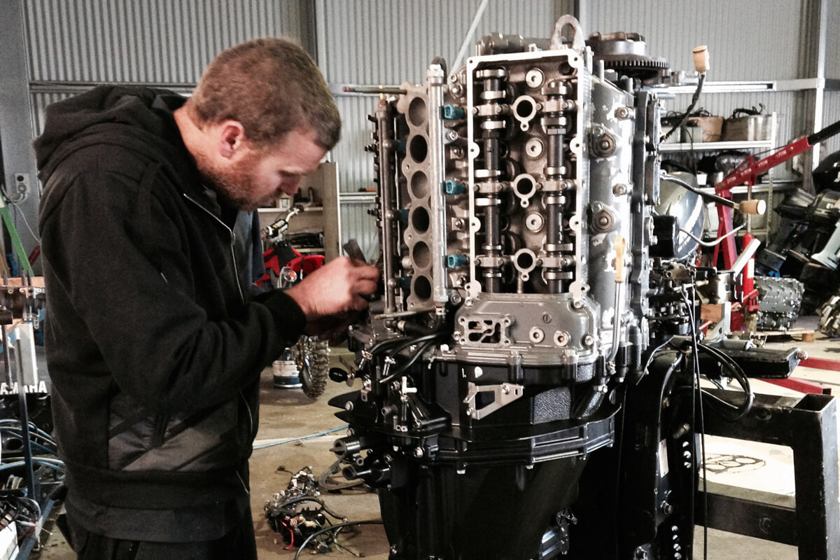 Outboard Engine Services in Melbourne